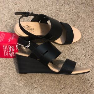 Black wedge sandals - Dexflex comfort size 7.5